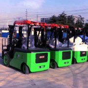 2020年深圳电动叉车出租价格是多少呢？如何选择